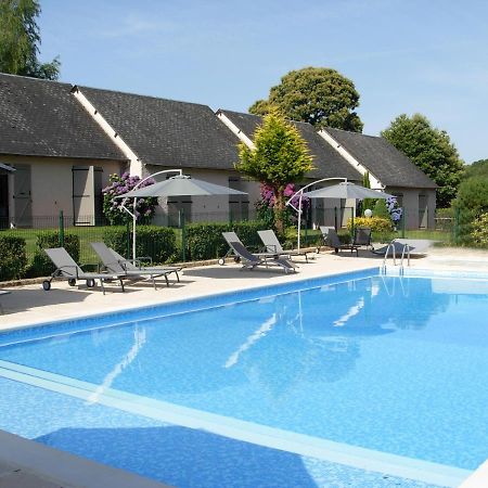 Hotel Restaurant Les Coquelicots, The Originals Relais Saint-Pardoux-l'Ortigier المظهر الخارجي الصورة