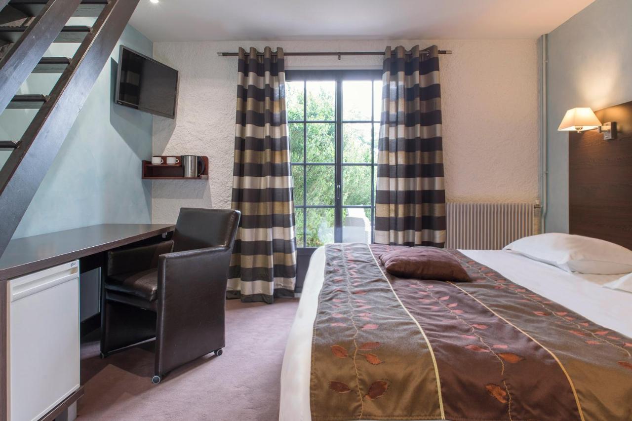 Hotel Restaurant Les Coquelicots, The Originals Relais Saint-Pardoux-l'Ortigier المظهر الخارجي الصورة