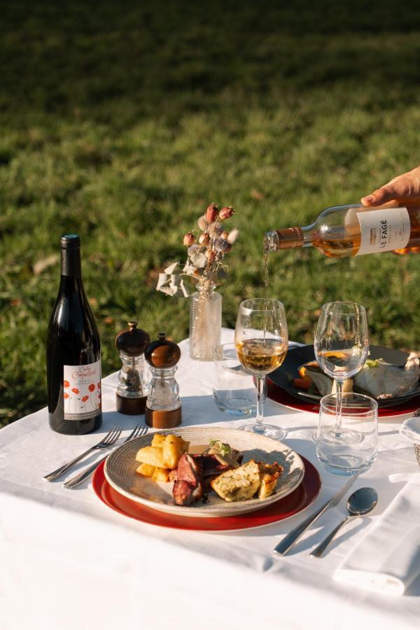 Hotel Restaurant Les Coquelicots, The Originals Relais Saint-Pardoux-l'Ortigier المظهر الخارجي الصورة