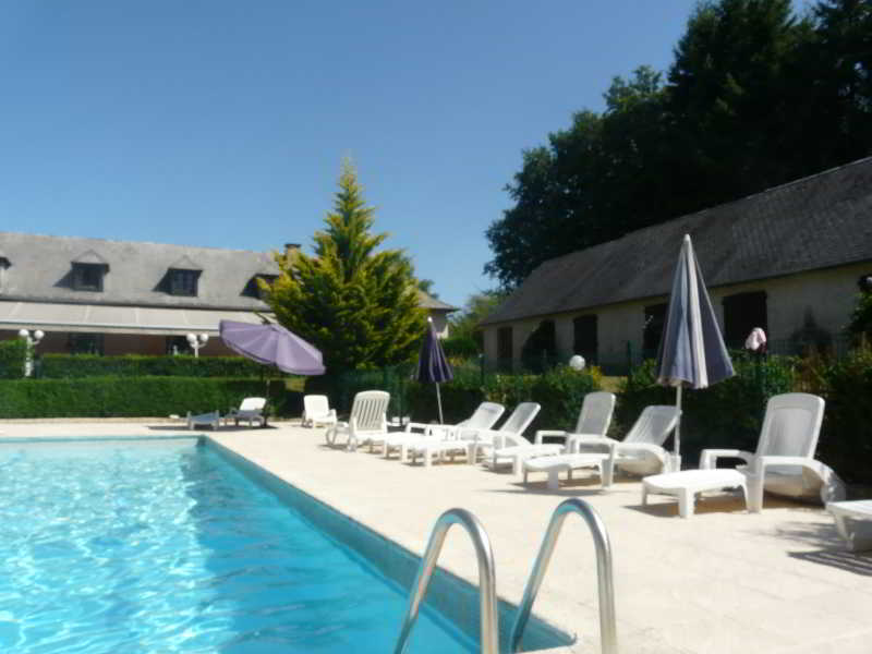 Hotel Restaurant Les Coquelicots, The Originals Relais Saint-Pardoux-l'Ortigier المظهر الخارجي الصورة