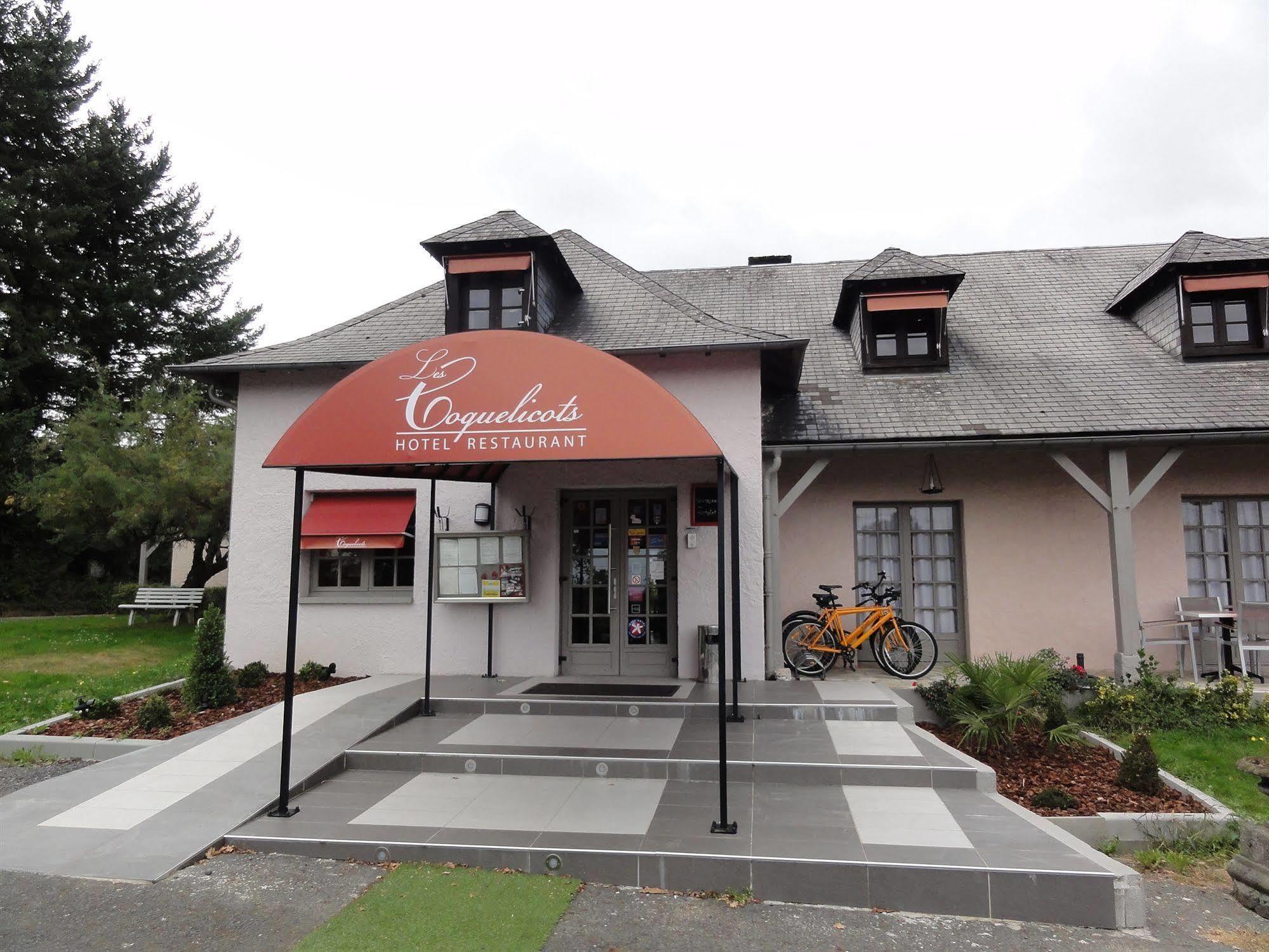 Hotel Restaurant Les Coquelicots, The Originals Relais Saint-Pardoux-l'Ortigier المظهر الخارجي الصورة